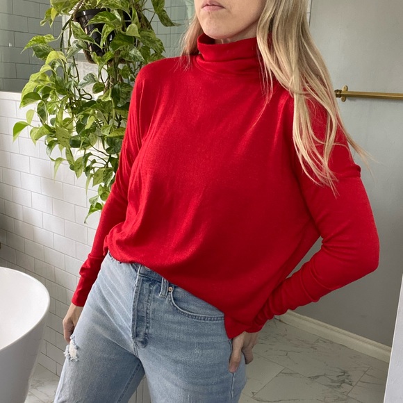 Banana Republic Red Turtleneck - Picture 2 of 6